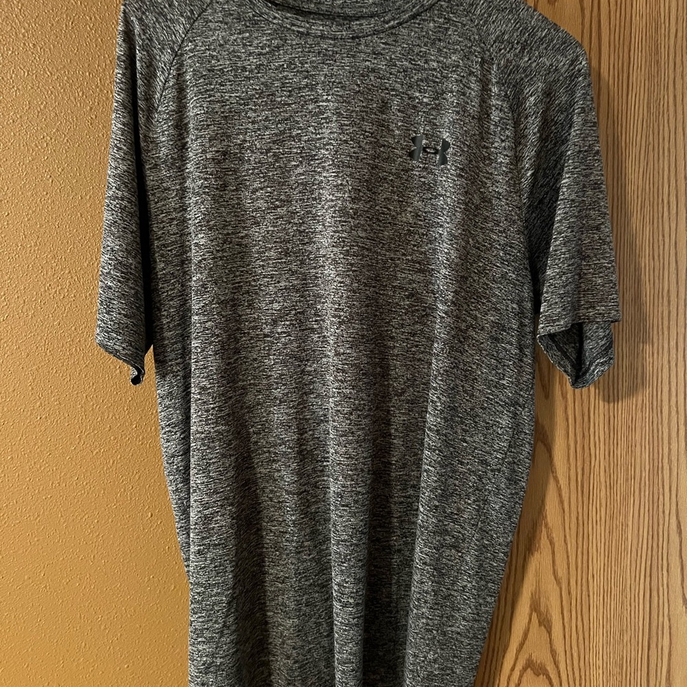 Under Armour Men's Charcoal Heather Tee